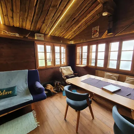 Appartement Heimelige In Einem Walliser Haus Staldenried