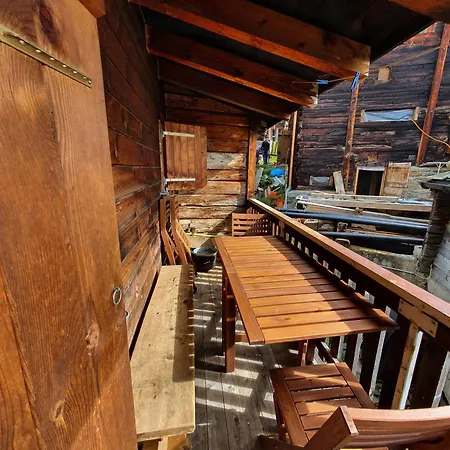 Heimelige In Einem Walliser Haus Apartament Staldenried